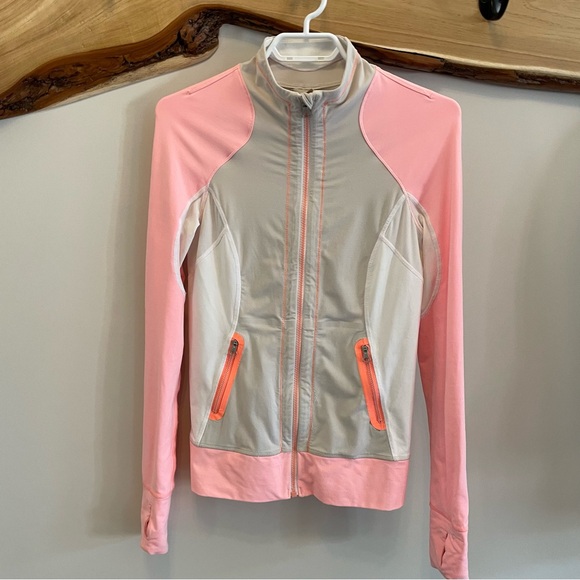 LULULEMON Run: Beach Runner Jacket size 4 - Picture 4 of 14